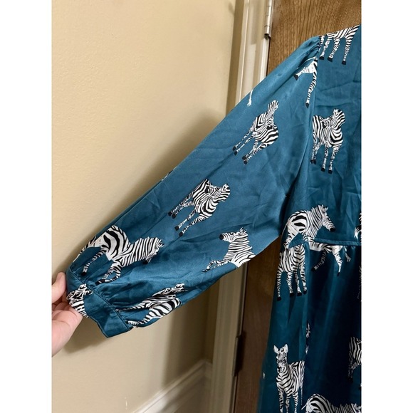Umgee Boutique Satin Zebra Babydoll Top Dress Turquoise Button Down Flowy Sz L - Picture 7 of 11